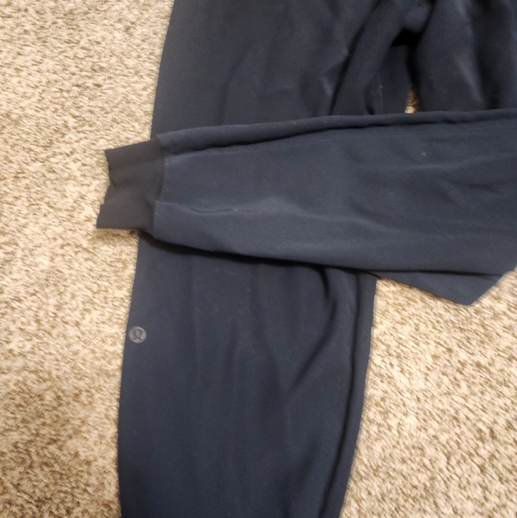 LULULEMON On The Fly Joggers - Picture 3 of 4